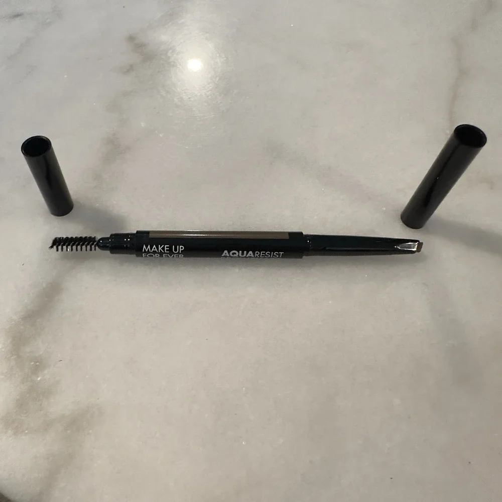 Make Up For Ever 20 DEEP BLONDE Aquaresist Browfiller Micro Slanted Pencil 0.27g